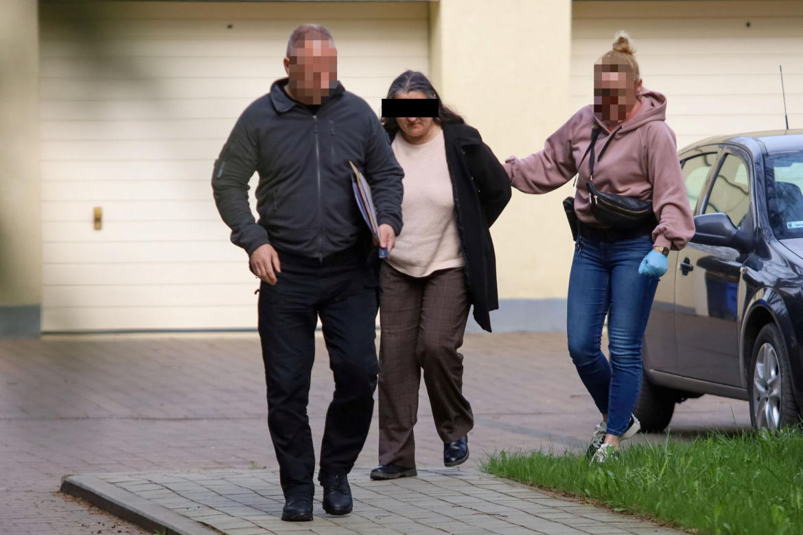 Pokłócili się o wybory. Aneta chwyciła za rozgrzaną świńską nogę!
