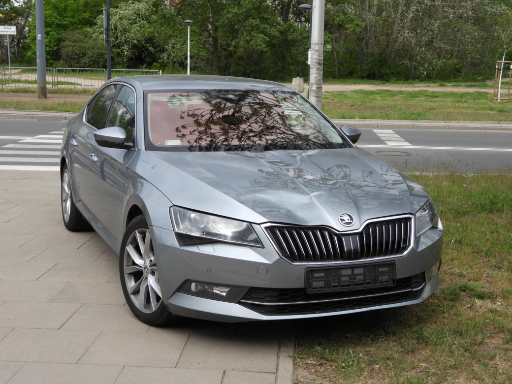 Auto wjechało w 10-latka na hulajnodze. Chłopiec w szpitalu