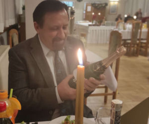Rysiek z Sanatorium z kotem i ukochana na nartach 