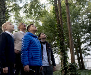 Włodzimierz Czarzasty robi budki dla ptaków Sejm/Piotr Tracz