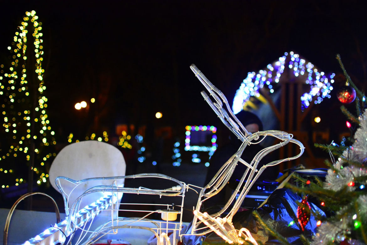 Iluminacje świąteczne w Ćmielowie