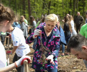 Agata Duda złapała za łopatę. Pierwsza dama jakiej nie znacie