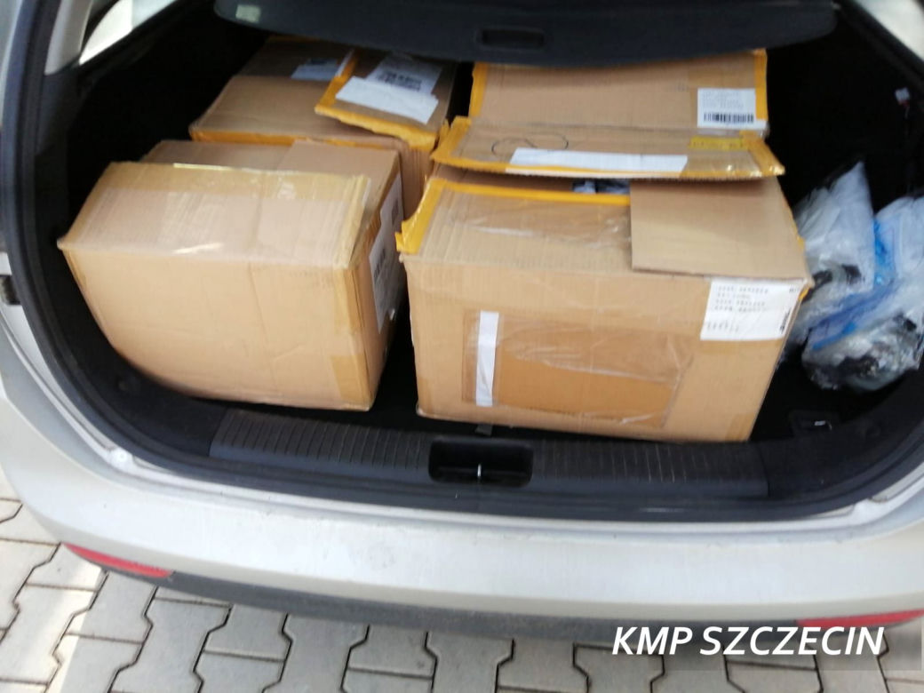Szczecińscy policjanci zatrzymali handlarza podróbkami