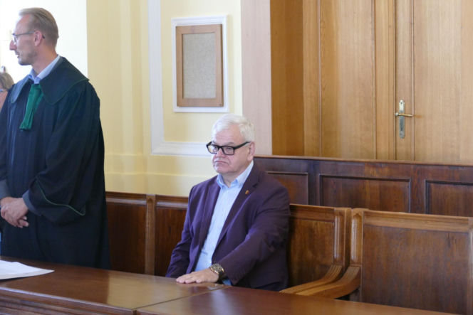 Radny nie odpowie karnie za porównanie Karola Nawrockiego do Shreka. O jego losie zadecyduje para prezydencka