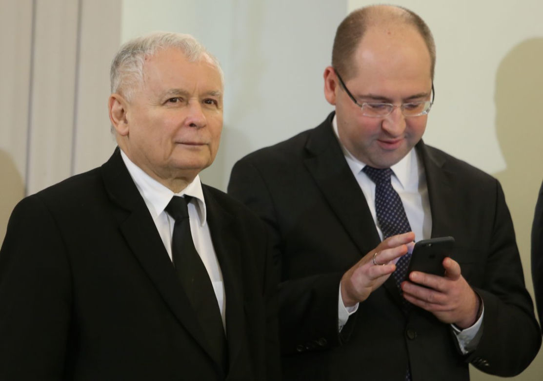 Adam Bielan. Moje dzieci rysują koty prezesowi