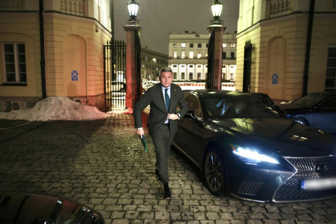 Afera przed IO. Piesiewicz i Małysz przyjechali do ministra sportu