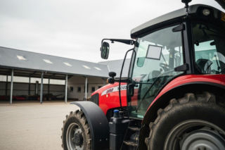 Nowe ciągniki na 2026 rok to coś więcej niż moc silnika. Rewolucja dzieje się w kabinie i napędzie