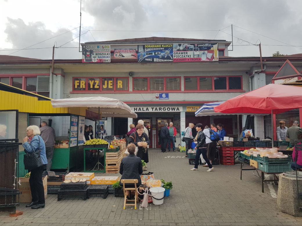 Hala targowa w Rzeszowie do remontu