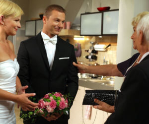 M jak miłość odc. 882. Marta (Dominika Ostałowska), Andrzej Budzyński (Krystian Wieczorek) biorą ślub