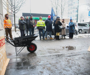 Nierówne traktowanie kierowców. Sąd uchylił kluczowe zapisy krakowskiej Strefy Czystego Transportu