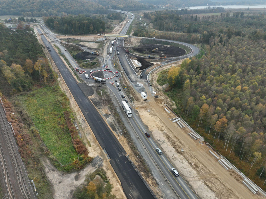 Budowa dwóch odcinków S3 między Świnoujściem i Troszynem. Nowe zdjęcia 