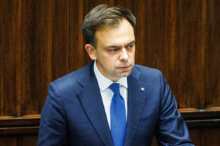 ​Domański sonduje porozumienie z NBP. W grze nominacje i miliardy dla budżetu. 