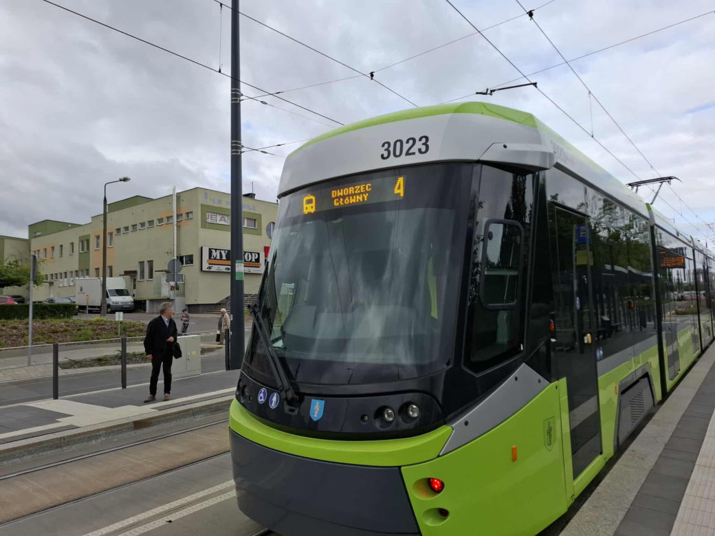 Tragedia w Olsztynie. Rowerzystka została potrącona przez tramwaj. Nie żyje