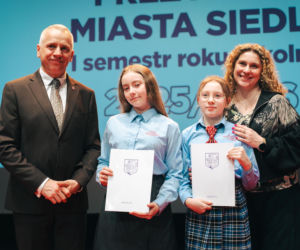 Najzdolniejsi uczniowie odebrali stypendia Prezydenta Miasta Siedlce