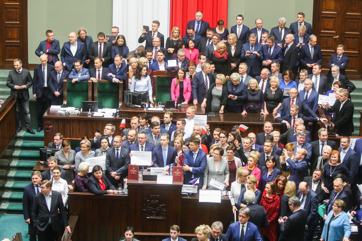 Kontrowersyjni posłowie