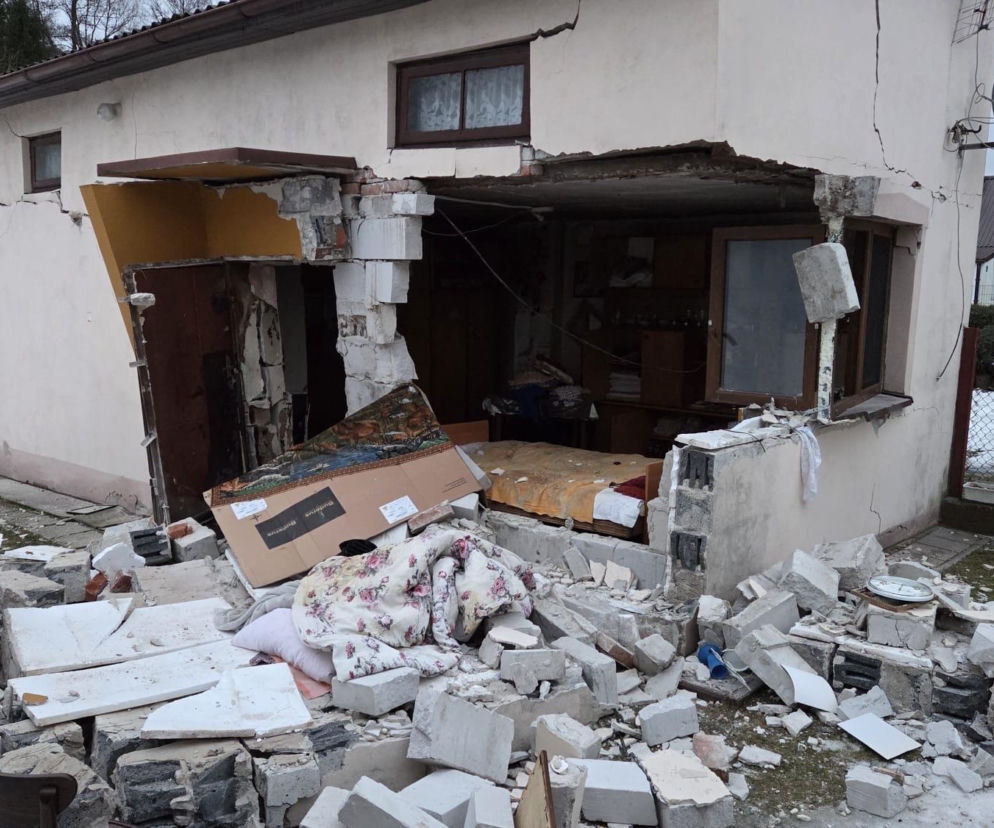 Wybuch gazu w domu pod Radomskiem. 88-letnia kobieta ciężko ranna