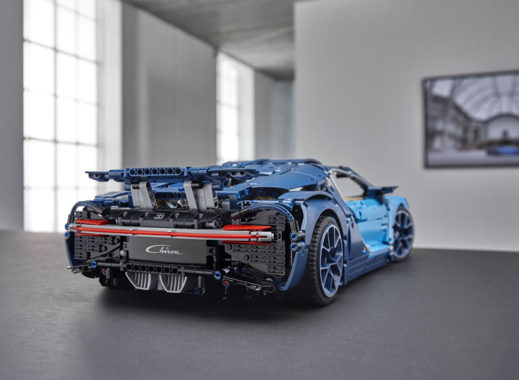 Bugatti Chiron z klocków LEGO