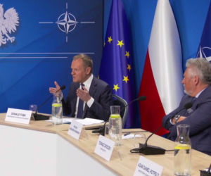  Kwaśniewski mocno opalony 