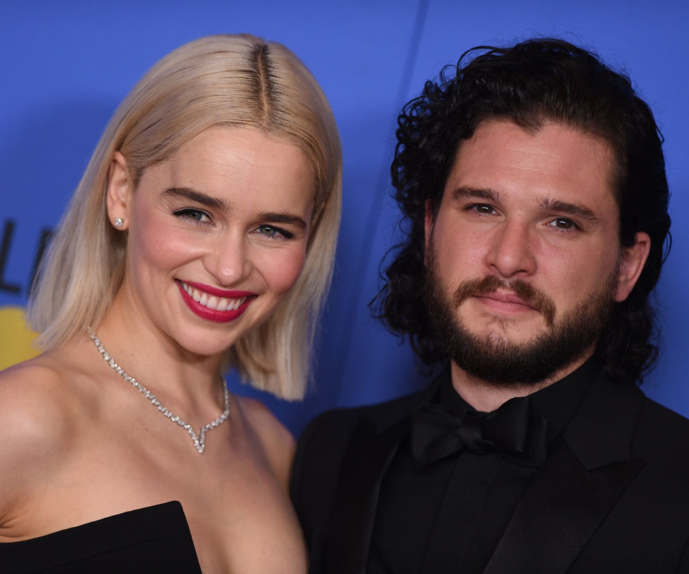 Emilia Clarke, Kit Harington (18.04)