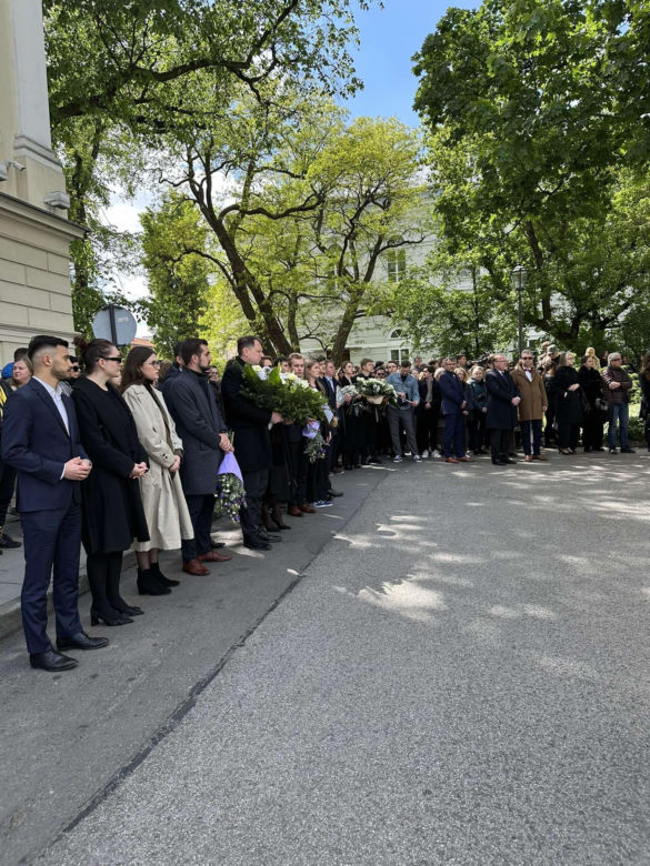 Upamiętnienie brutalnie zaatakowanej pracowniczki UW (8.05.2025)