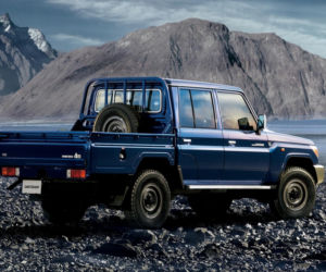 Toyota Land Cruiser J7 