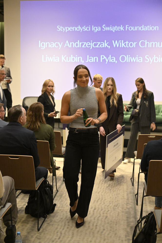 Iga Świątek rozdała stypendia