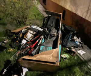 Kłęby dymu i ogromny smród. Kawalerka na Ochocie stanęła w ogniu