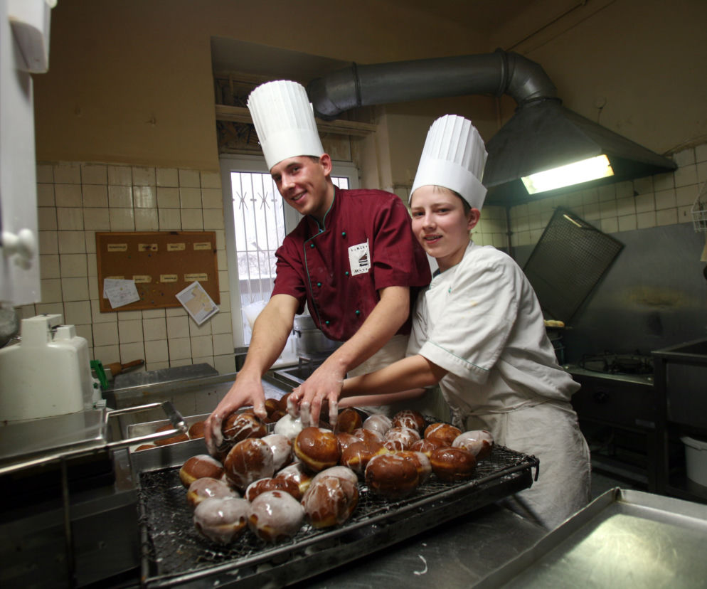 Tak się robi pączki