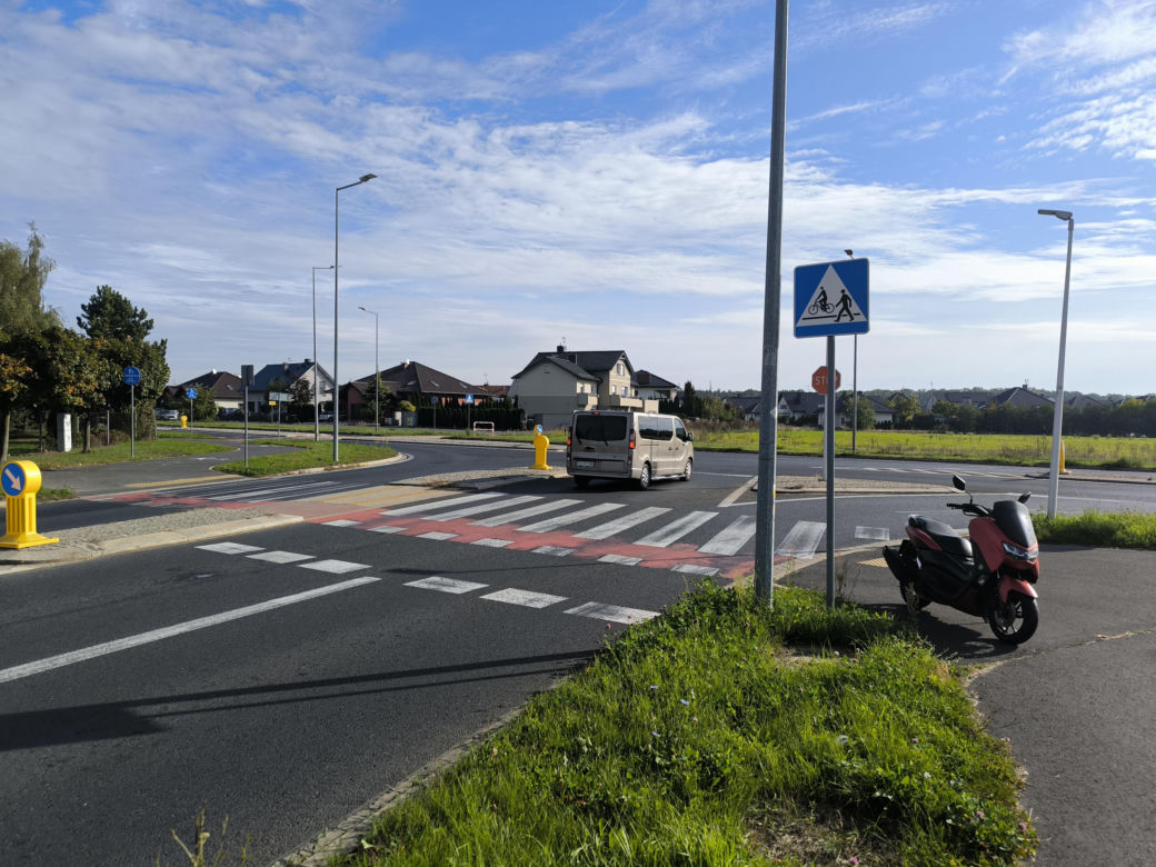 Skrzyżowanie ulic Popiełuszki i Osieckiej