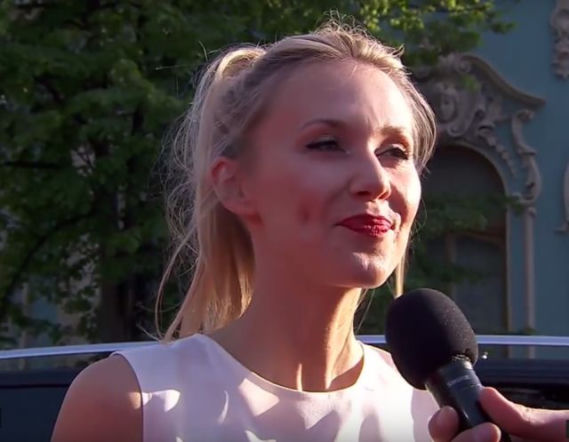 Eurowizja 2017: Kasia Moś na czerwonym dywanie