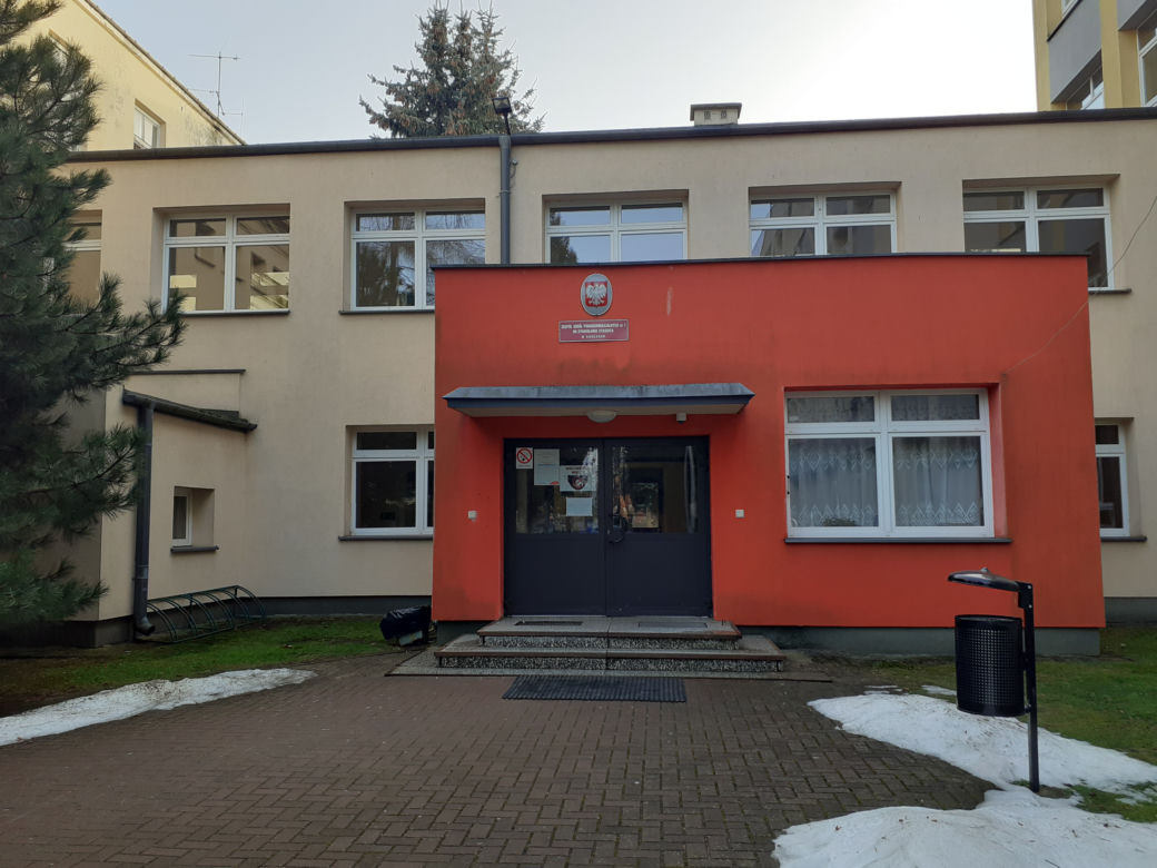 Siedleckie szkoły przy ul. Konarskiego i Prusa i ich okolica w lutym 2021 roku