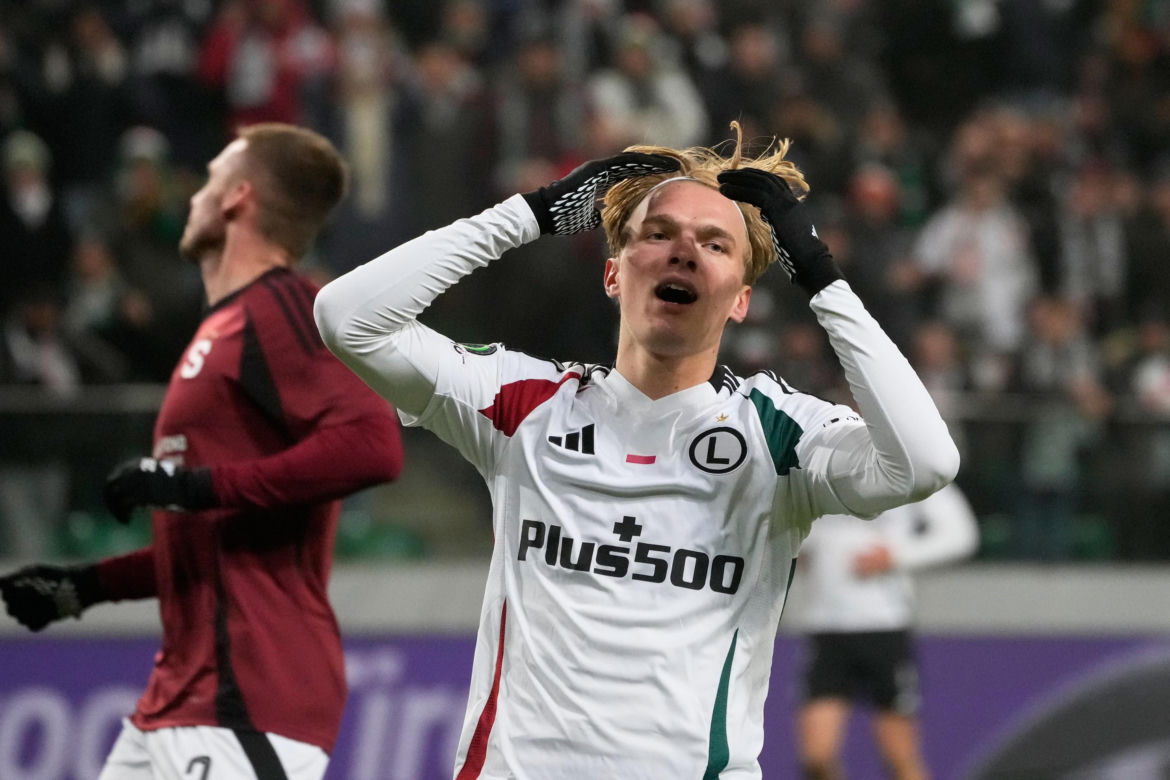 Karol Nawrocki na meczu Legia Warszawa - Sparta Praga
