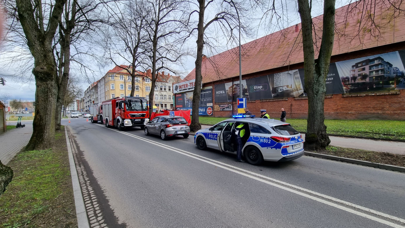 Dramat podczas egzaminu na prawo jazdy w Słupsku. Motocyklista runął na ziemię