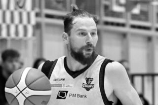 Nie żyje 30-letni koszykarz Żubrów Białystok. Żałoba po śmierci Romana Janika