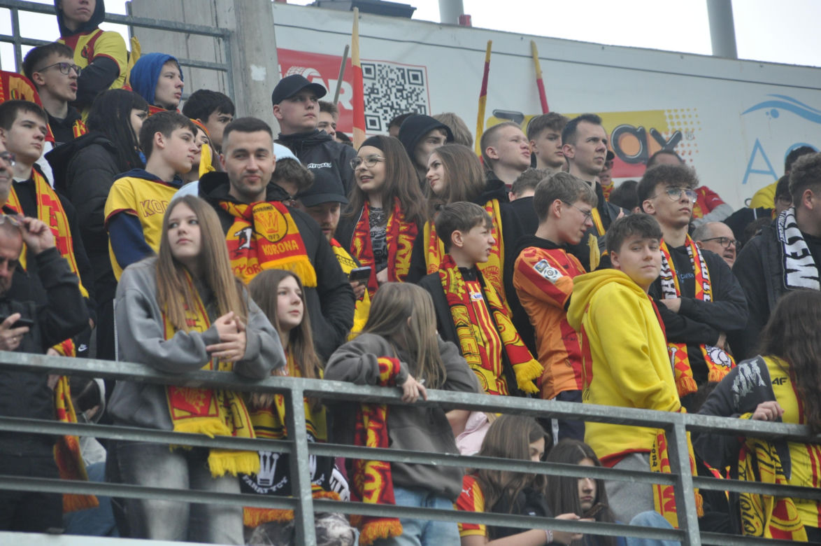 Tak dopingowali kibice na meczu Korona Kielce - Radomiak Radom