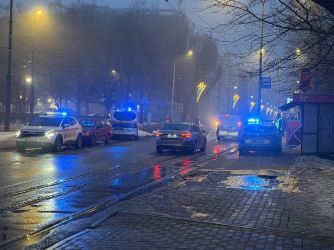 Na pomoc było za późno. Tajemnicza śmierć na przystanku w Warszawie