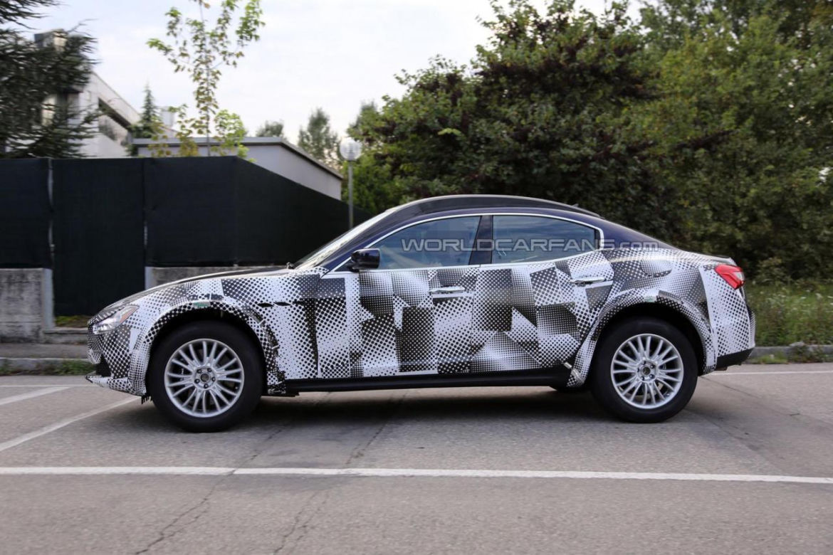 Maserati Levante - zdjęcia szpiegowskie