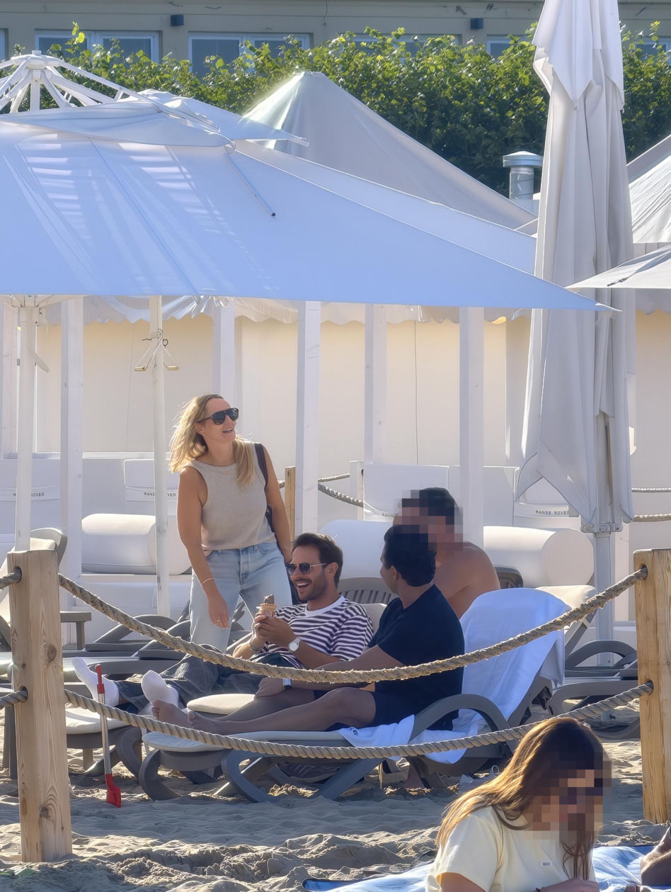 Mateusz Banasiuk na plaży w Sopocie. Tak wyglądał, gdy zrzucił koszulkę!