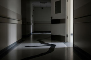 Agresja na SOR w Raciborzu. Co grozi 32-latkowi za atak na ratownika?