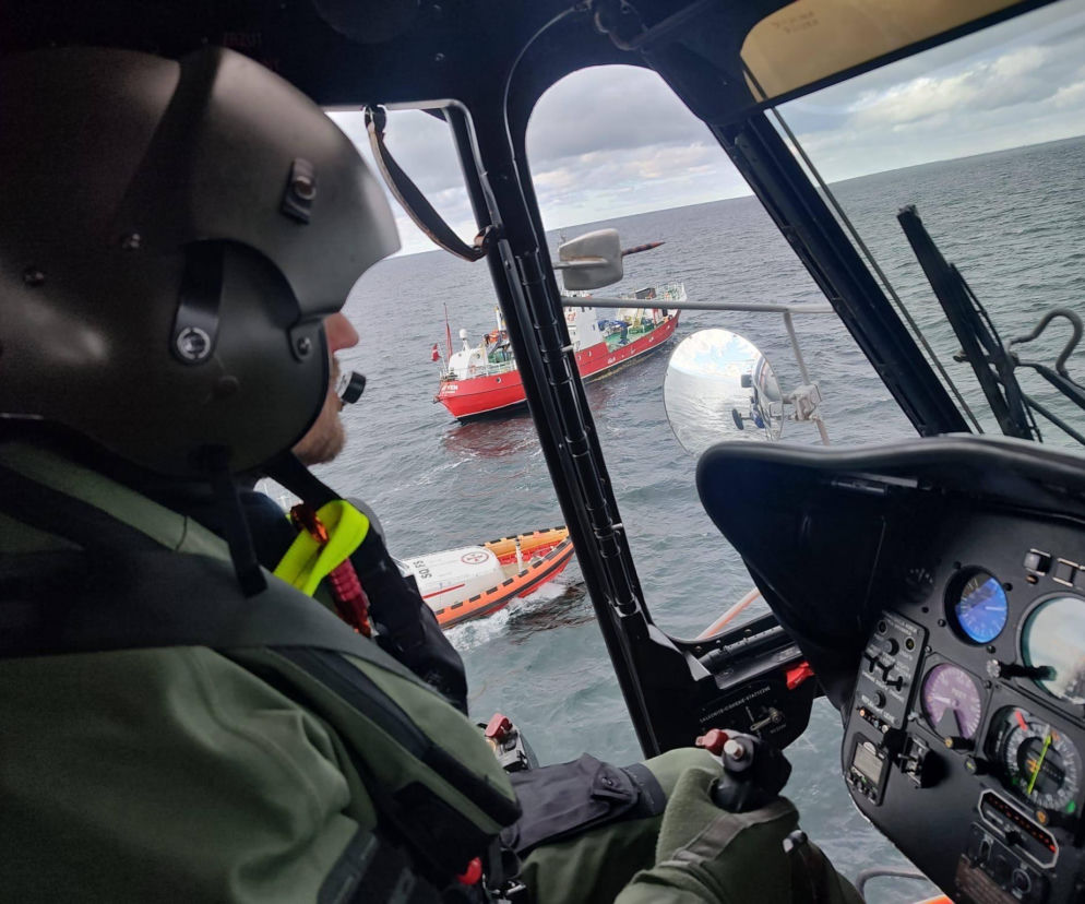 Pilna akcja na Bałtyku! Na otwartym morzu, 46 km od brzegu mężczyzna potrzebował pomocy