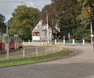 Witraż z willi na Gocławiu odzyska dawny blask