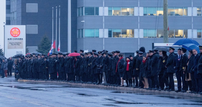 Stewardesa przeżyła katastrofę lotniczą. Ujawniono jej obrażenia