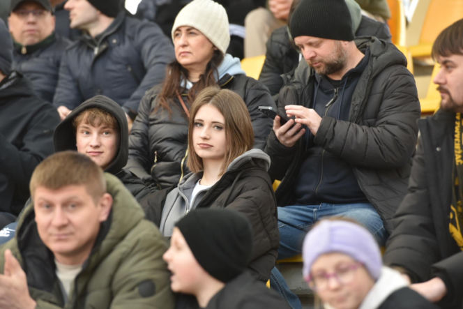 PRES Grupa Deweloperska Toruń - Stelmet Falubaz Zielona Góra, zdjęcia kibiców i zawodników ze sparingu na Motoarenie