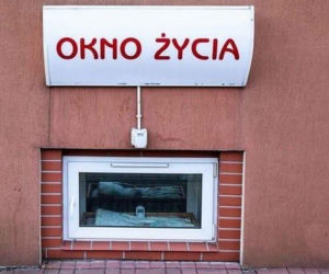 Częstochowa: noworodek w Oknie Życia