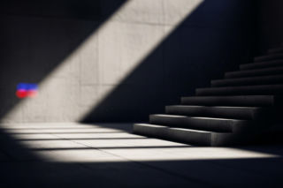 Śmierć 45-latka w Tarnobrzegu. Co wydarzyło się na klatce schodowej?