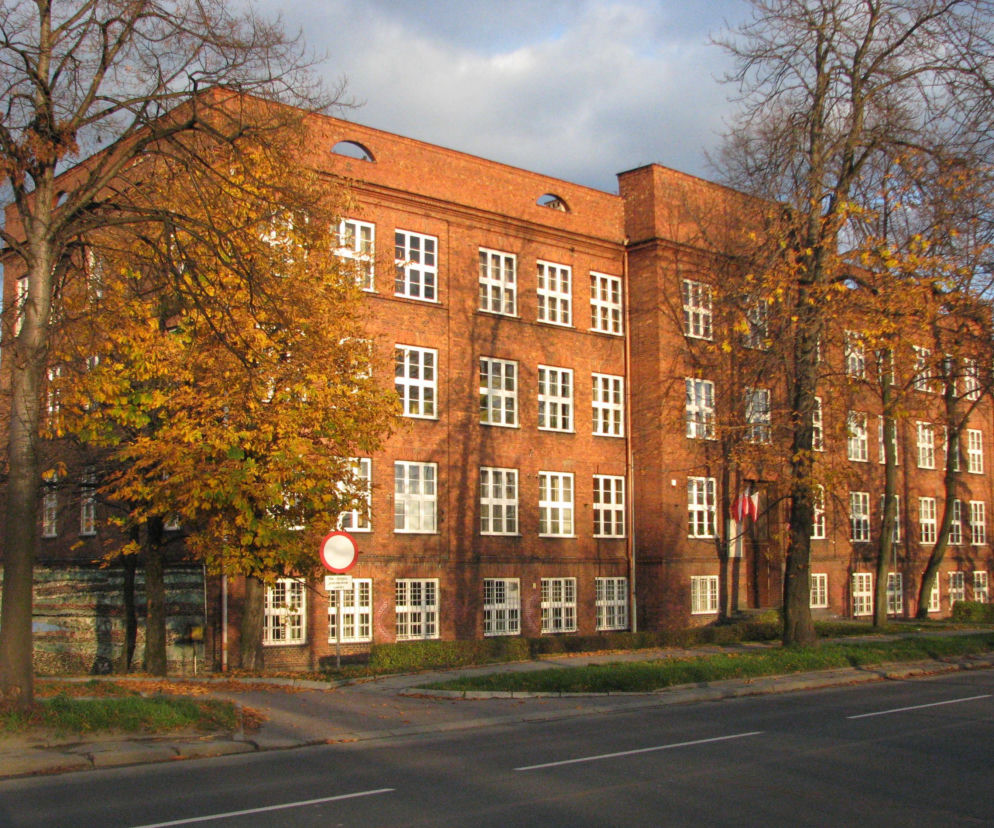 Niepokojące sygnały dotyczące nauczyciela WF. Dyrektorka odwołana