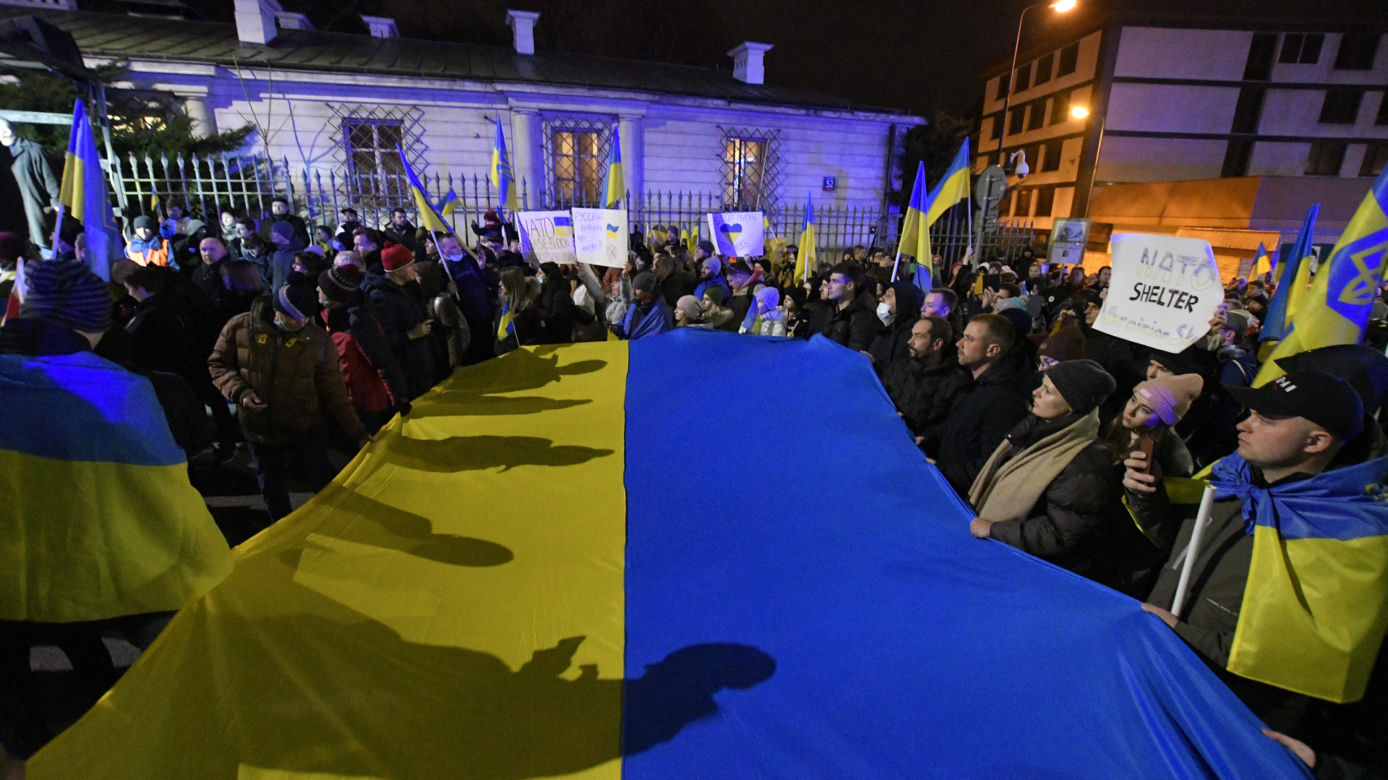 Kolejny protest pod ambasadą Rosji w Warszawie