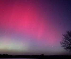 Niesamowite zjawisko nad Świętokrzyskim. Zorza polarna rozświetliła niebo!