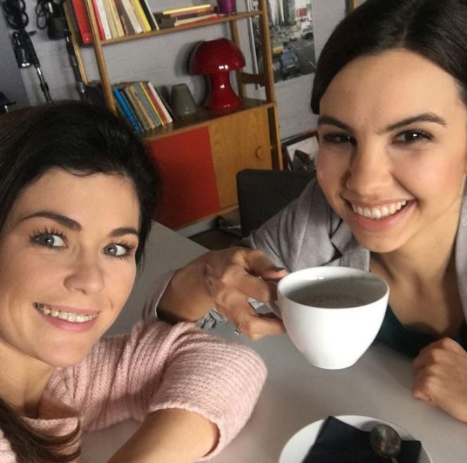 M jak miłość, Kinga (Katarzyna Cichopek), Aneta (Ilona Lewandowska)