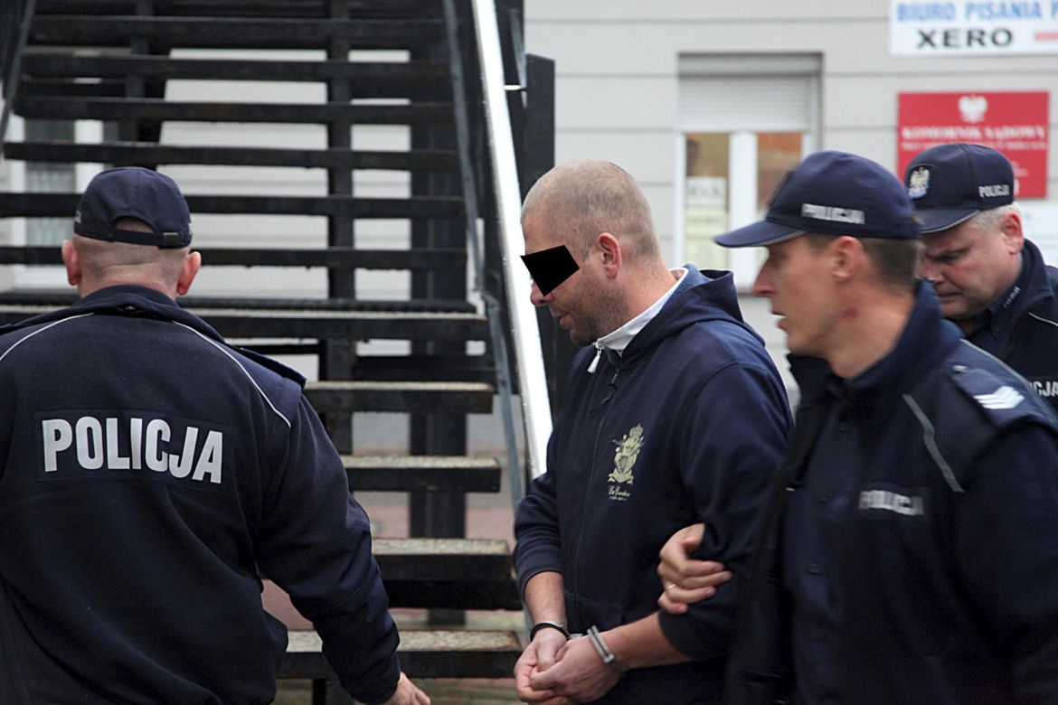 Bestialski mord w zaciszu mieszkania. Zakatował Zdzisława, bo upomniał się o czynsz